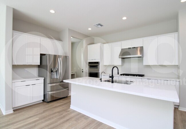 10133 E Talon Ave Mesa, AZ 85212 photo 3