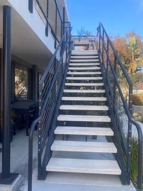 721 S Cedros Ave Solana Beach, CA 92075 photo 2