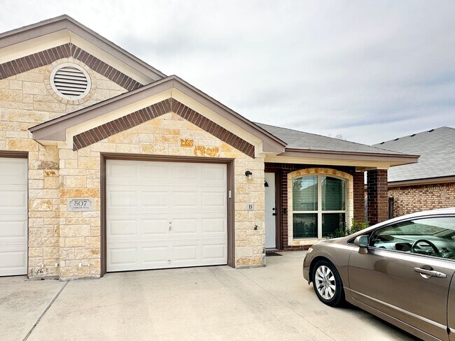507 Sladecek Dr Killeen, TX 76542 photo 2