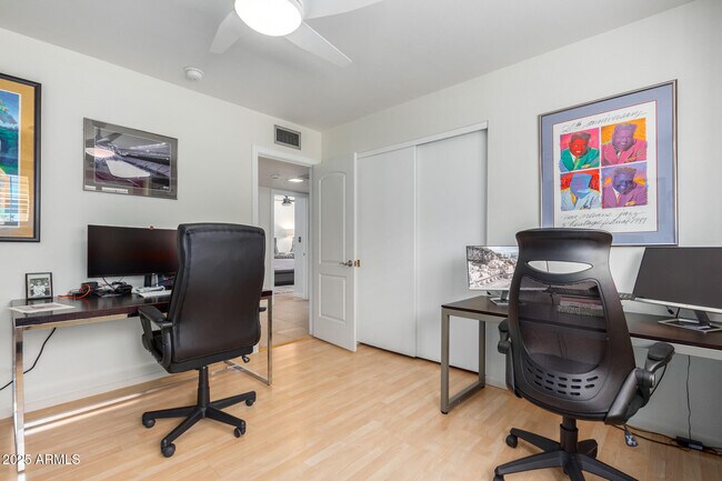 2909 E Las Rocas Dr Phoenix, AZ 85028 photo 4