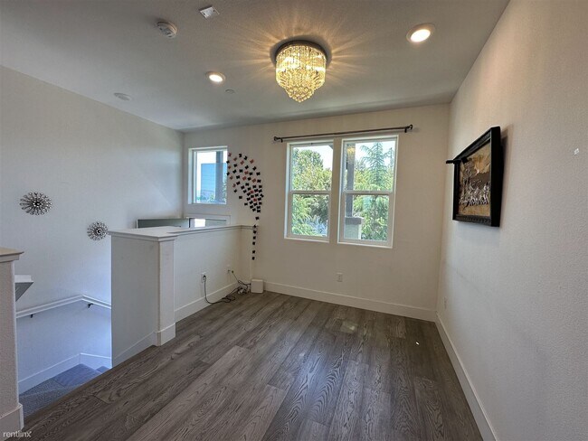 1499 Cherry Circle