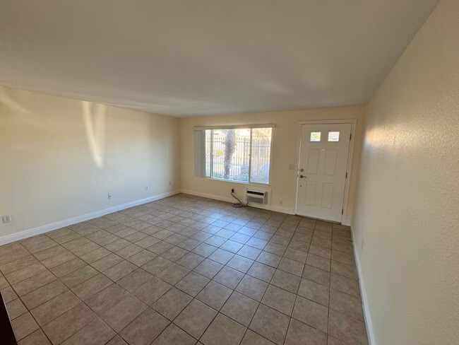 1321 Greenfield Dr El Cajon, CA 92021 photo 2