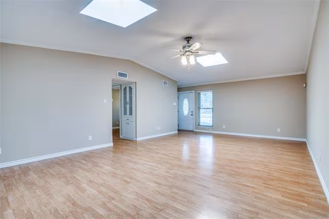 900 Wateka Way, Richardson, TX 75080 photo 2