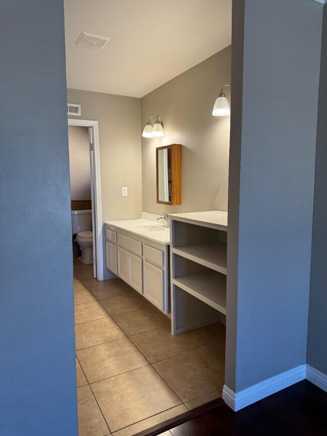 3041 Dardaina Dr San Diego, CA 92139 photo 5