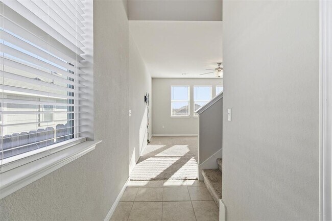 13107 Barrister Ln Buda, TX 78610 photo 3