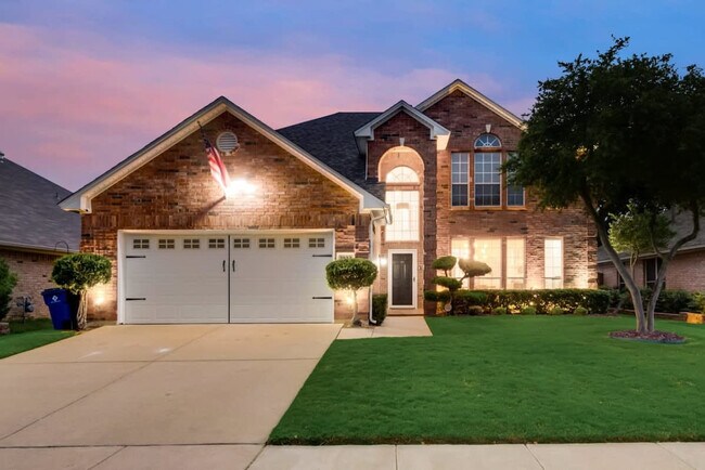 3933 Wisteria Ln Haltom City, TX 76137 photo 2