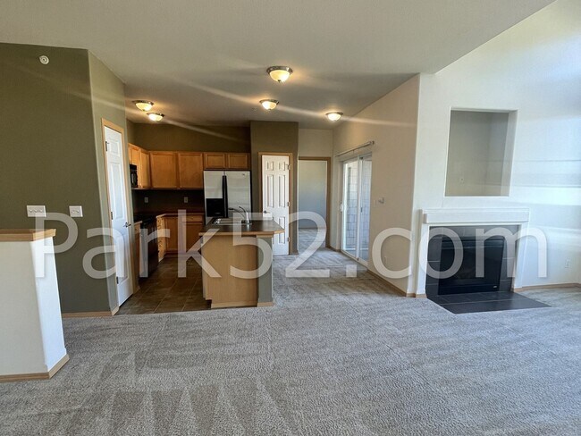 2 Bedroom Condo in DuPont photo 5