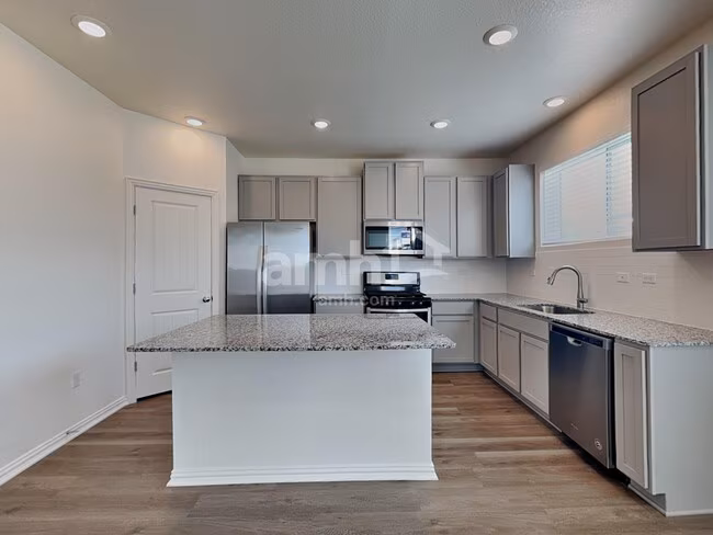 2709 Lillybrook Ln New Braunfels, TX 78130 photo 2