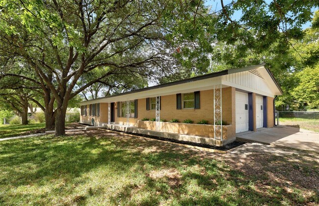 10308 Bluff Bend Dr Austin, TX 78753 photo 4