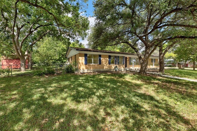 10308 Bluff Bend Dr Austin, TX 78753 photo 3