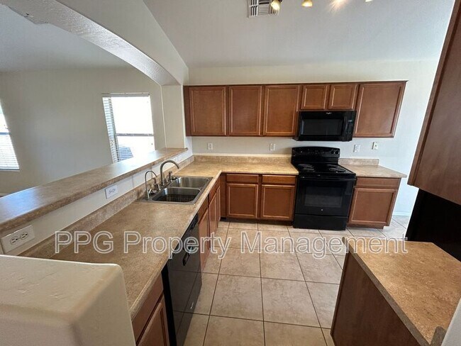 23512 N 120th Dr photo 4