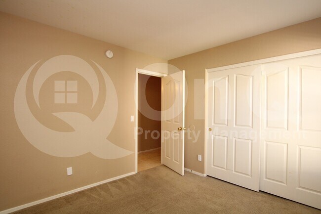 10234 E Javelina Ave Mesa, AZ 85209 photo 2
