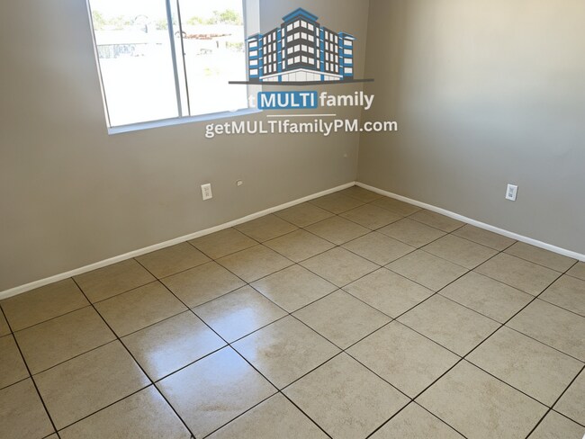 1629 E Wood St Phoenix, AZ 85040 photo 5