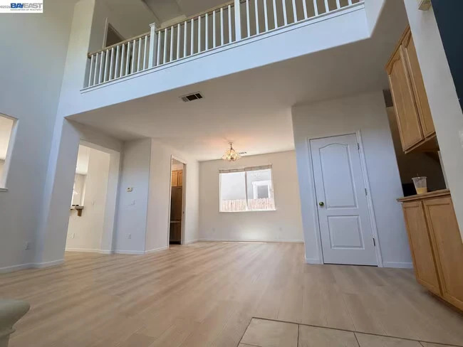 5168 Academy Rd Concord, CA 94521 photo 3