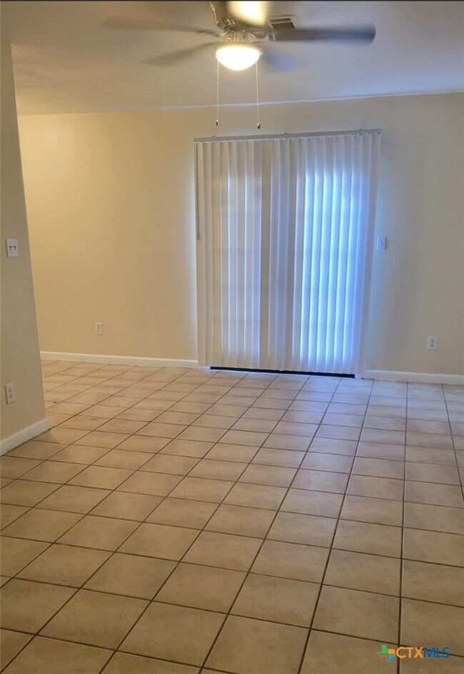 8221 Sam Rayburn Dr Austin, TX 78753 photo 3