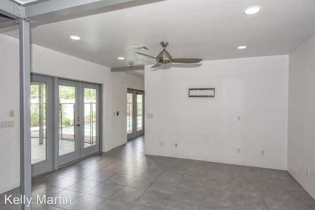 1640 West Clarendon Avenue, Phoenix, AZ 85015 photo 2
