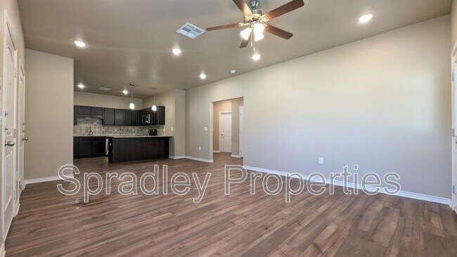 1007 Laurel Dr Belton, TX 76513 photo 4