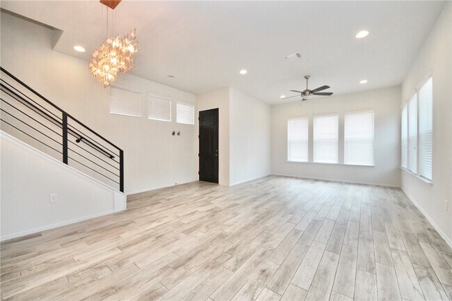 10213 Erwin Trl Austin, TX 78717 photo 4