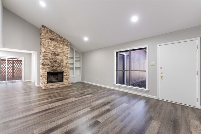 11905 Doubloon Cove Austin, TX 78759 photo 3