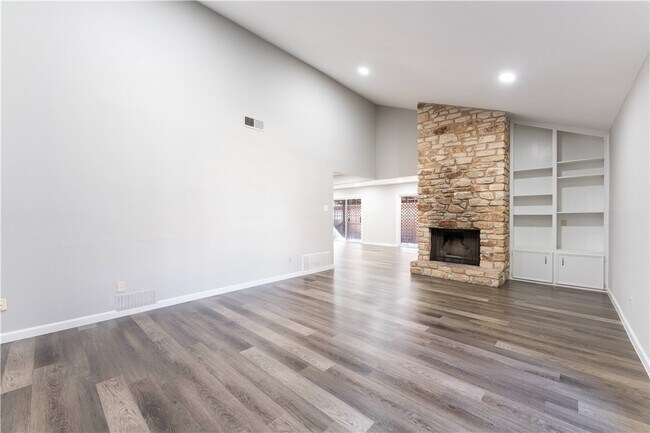 11905 Doubloon Cove Austin, TX 78759 photo 5