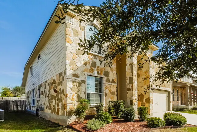 252 Oak Creek Way New Braunfels, TX 78130 photo 4