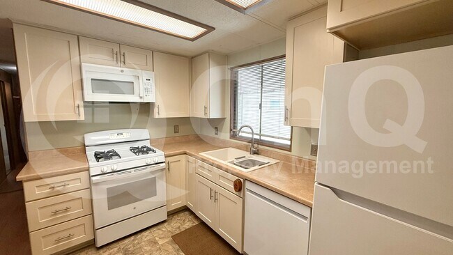 2701 E Allred Ave Mesa, AZ 85204 photo 4