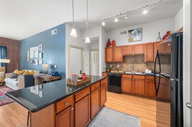 5298 Hidalgo Street, Houston, TX 77056 photo 4