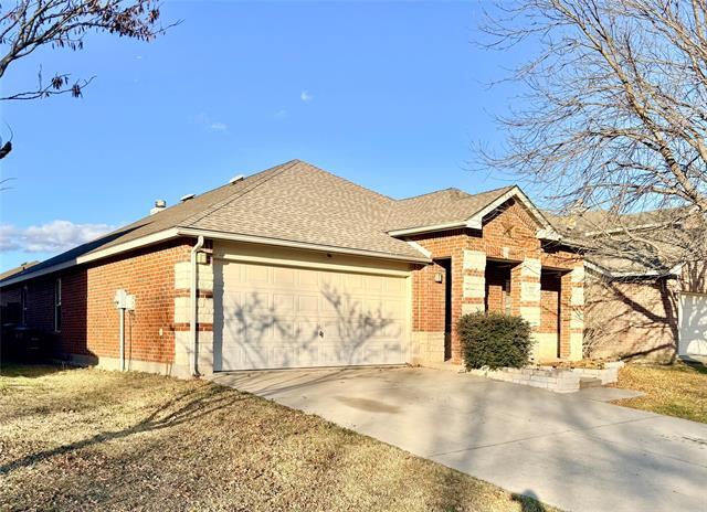 4533 Martingale View Ln Fort Worth, TX 76244 photo 2