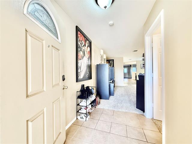 4533 Martingale View Ln Fort Worth, TX 76244 photo 3