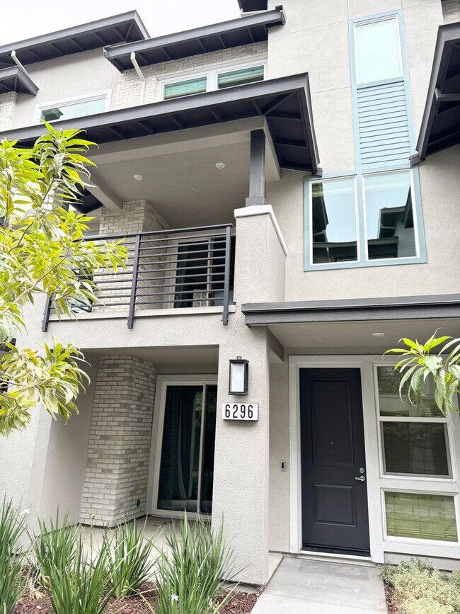 Perfect Shape Dublin Home in The Boulevard Community photo 2