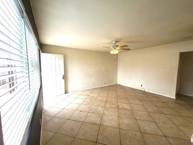 424-426 Delaware St Imperial Beach, CA 91932 photo 4