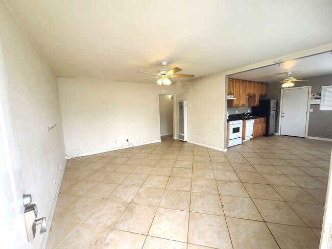 424-426 Delaware St Imperial Beach, CA 91932 photo 3