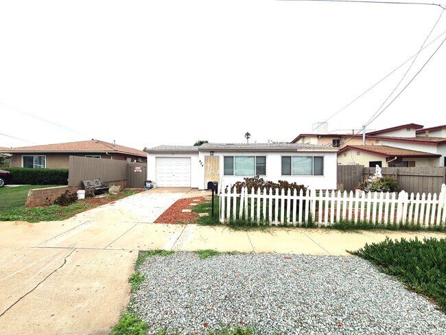 424-426 Delaware St Imperial Beach, CA 91932 photo 2