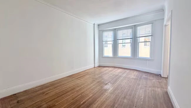 347 Eddy St San Francisco, CA 94102 photo 2