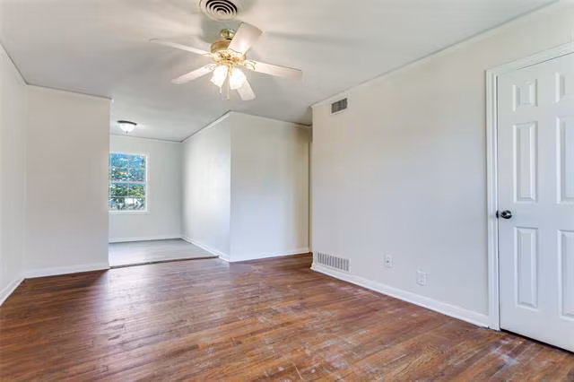 4129 S Henderson St Fort Worth, TX 76115 photo 3