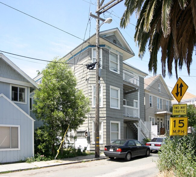 West Richmond 409-411 photo 3