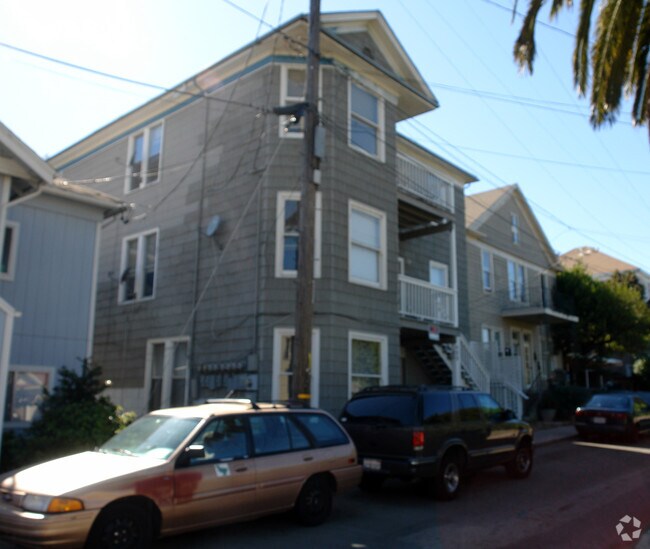West Richmond 409-411 photo 4