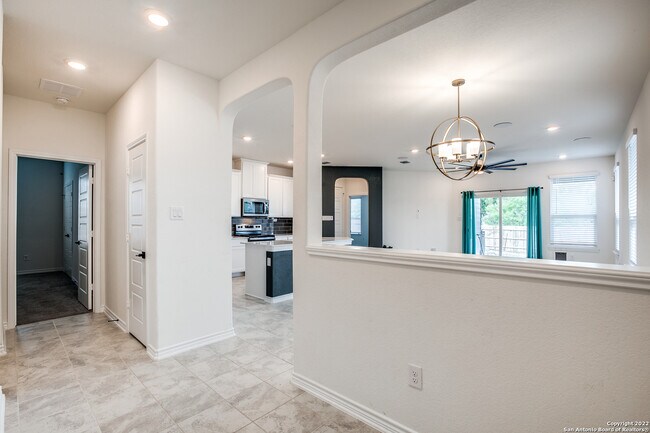 8322 Belgard Cove San Antonio, TX 78253 photo 4