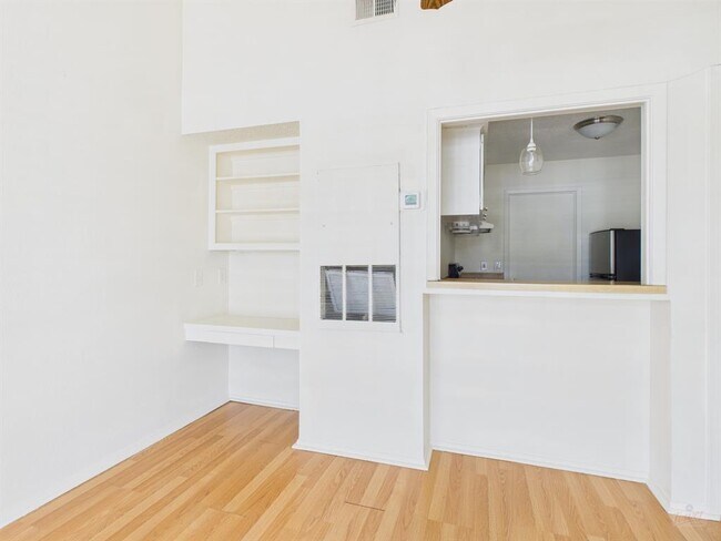 3000 Guadalupe St Austin, TX 78705 photo 4