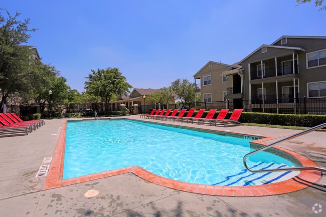 Saddle Ridge photo 3