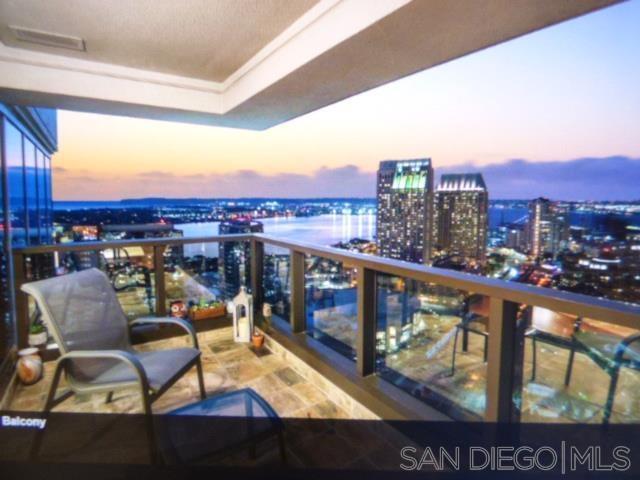 100 W Harbor Dr San Diego, CA 92101 photo 4