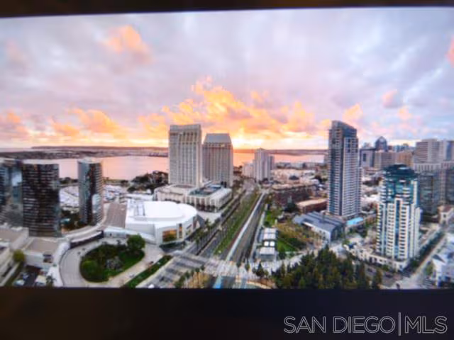 100 W Harbor Dr San Diego, CA 92101 photo 5