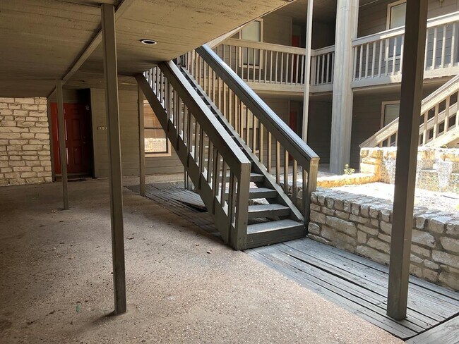 3506 Speedway Austin, TX 78705 photo 3