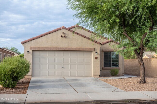 37153 W Amalfi Avenue photo 2