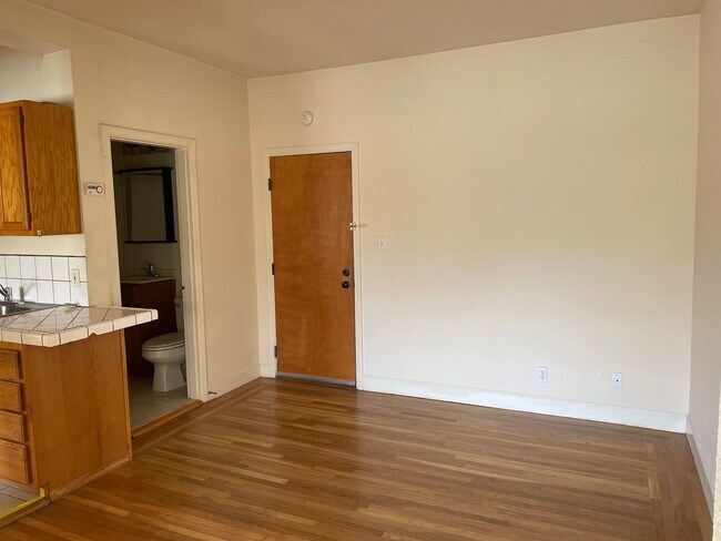 1988 California St Berkeley, CA 94703 photo 2