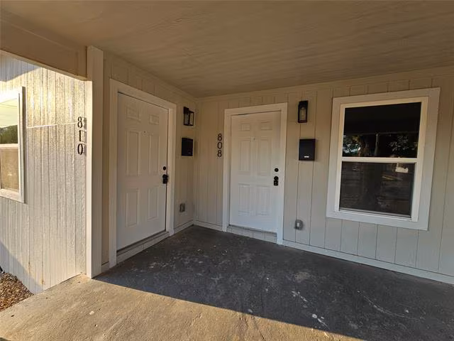 808 West 10th Street, Dallas, TX 75208 photo 2