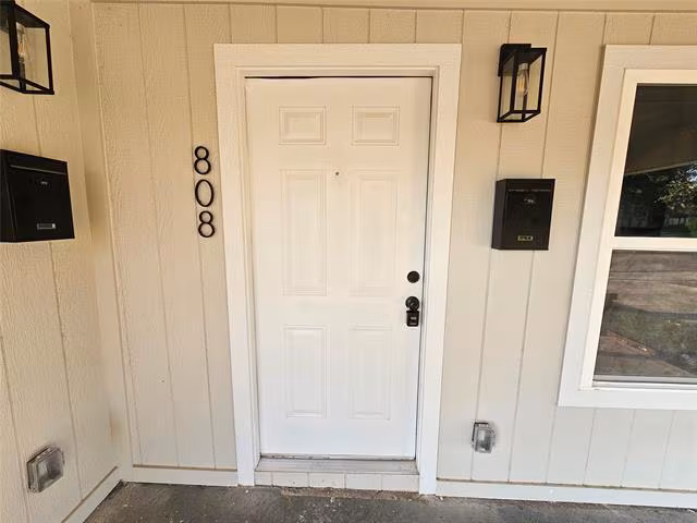 808 West 10th Street, Dallas, TX 75208 photo 3