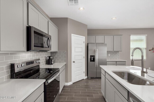 23950 W Hilton Ave Buckeye, AZ 85326 photo 3