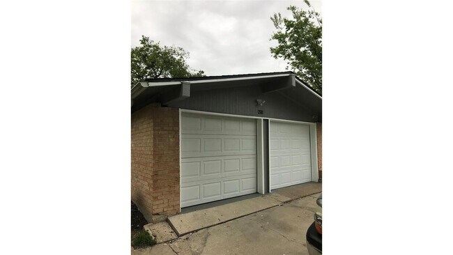4213 Upland Way Garland, TX 75042 photo 4