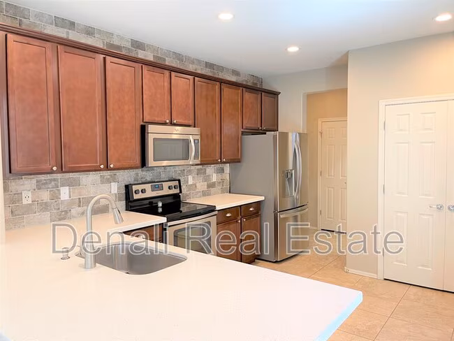 441 N Ranger Trail Gilbert, AZ 85234 photo 4